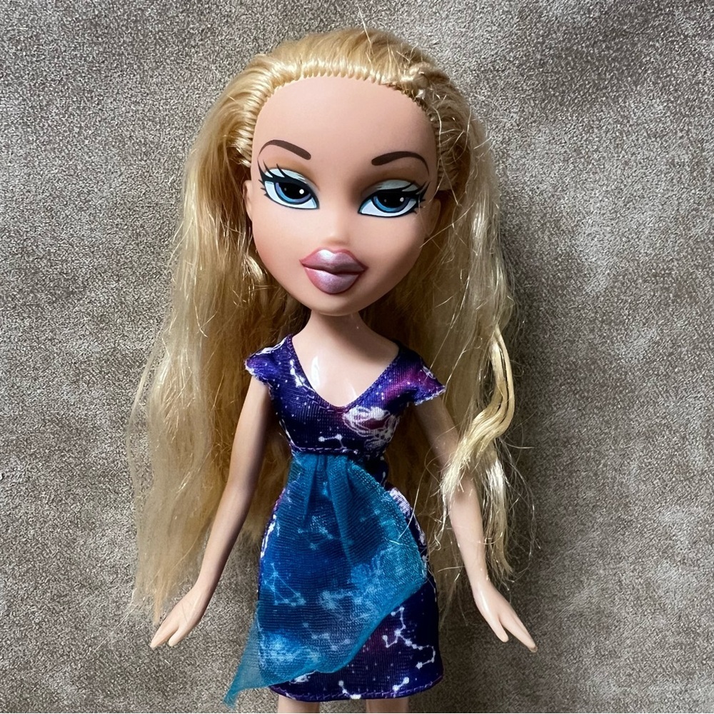 2001 Bratz Doll Cloe /MGA Entertainment